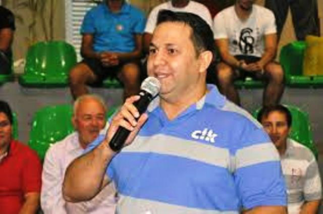 Após denúncias em rede social de “duplo emprego”, diretor da SEJUVEL é exonerado Após denúncias em rede social de “duplo emprego”, diretor da SEJUVEL é exonerado