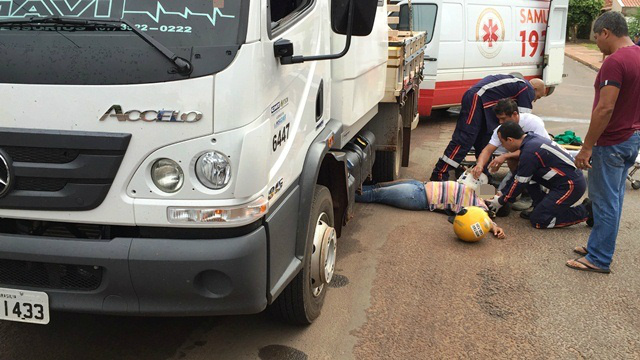Mãe e filha são arrastadas por caminhão em acidente no Vila Nova