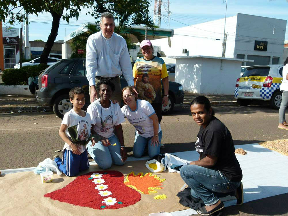 Igreja Católica de Três Lagoas, celebrou a solenidade de Corpus Christi