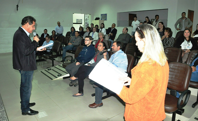 Vereadores e entidades discutem LDO e prestação de contas dos primeiros quatro meses de 2016 Vereadores e entidades discutem LDO e prestação de contas dos primeiros quatro meses de 2016