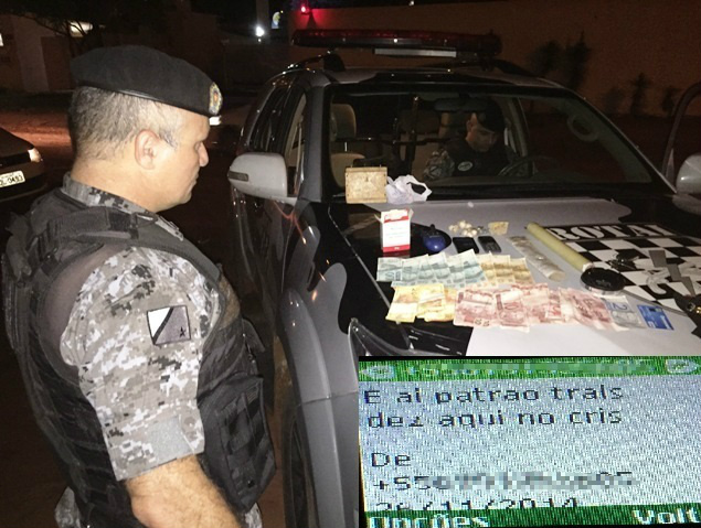 “Tourin” é preso pela Rotai e mensagens comprovam o tráfico de drogas “Tourin” é preso pela Rotai e mensagens comprovam o tráfico de drogas