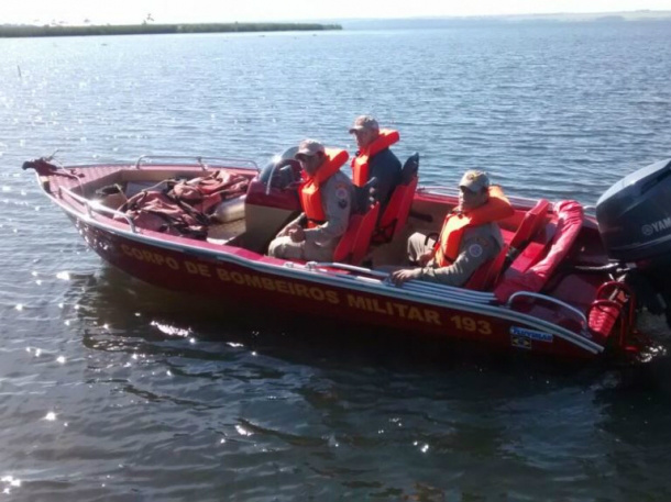 Bombeiros continuam buscas a pescador que desapareceu no Rio Sucuriú 